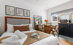 Luxurious Studio Retreat - La Reserve Knightsbridge